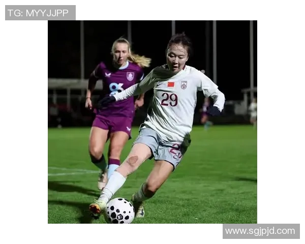 女足崛起背后的力量与坚持：从赛场到社会变革的多维探讨